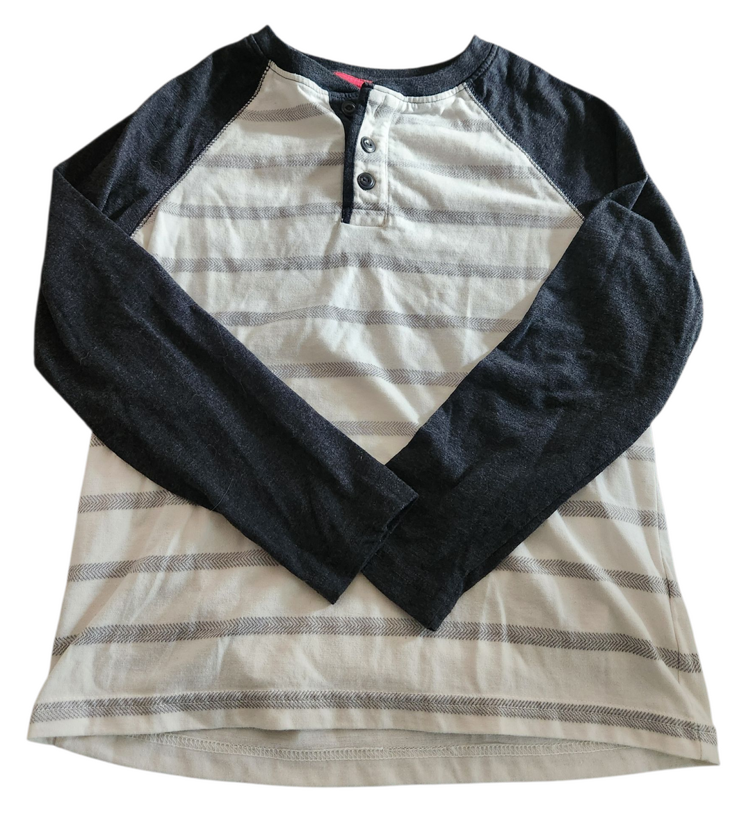 Shirt (Old Navy) size 7