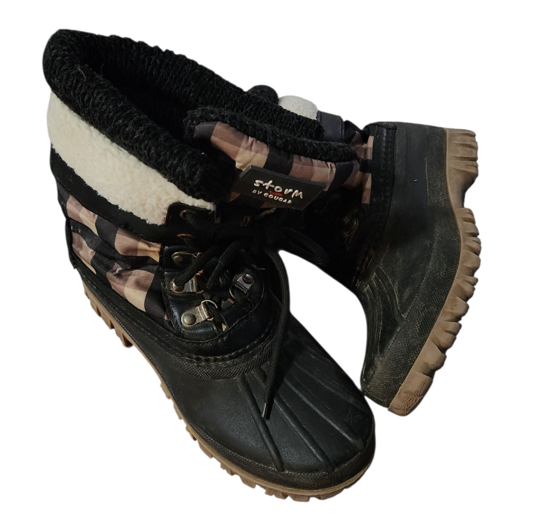 Girls/ladies winter boots (size 7)