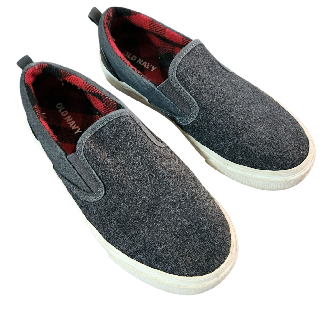 Boys shoes (Old Navy) size 1 youth