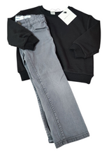 Load image into Gallery viewer, Outfit (size 3)
