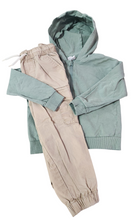 Load image into Gallery viewer, Outfit (size 3)
